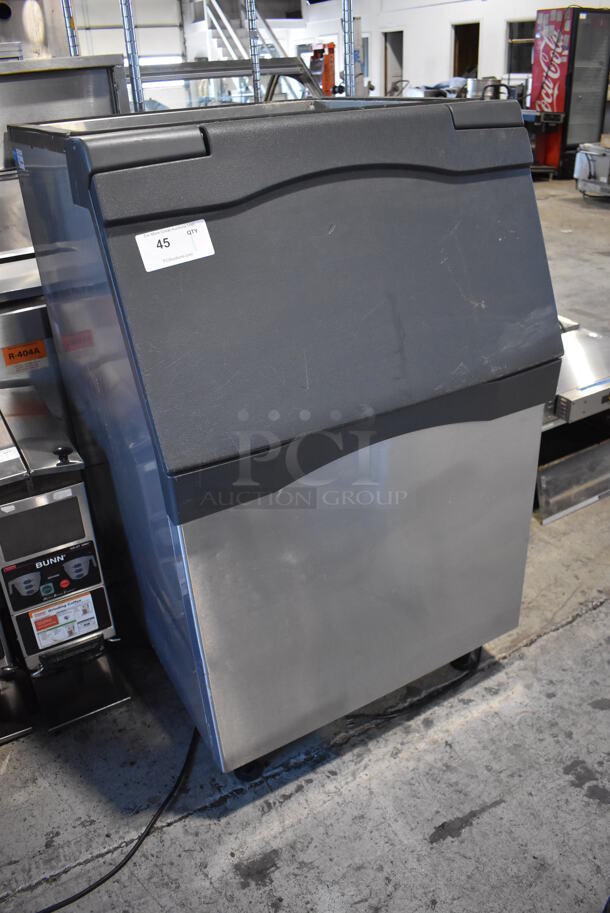 Scotsman B530S Stainless Steel Commercial Ice Bin. 30x34x51 - Image 3 of 7
