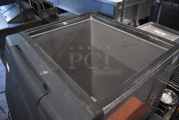 Scotsman B530S Stainless Steel Commercial Ice Bin. 30x34x51 - Image 7 of 7