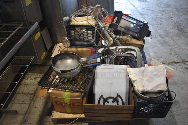 PALLET LOT! Lot of Various Items Including Metal Skillets, Light Fixtures and More!