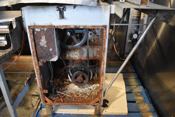 Hobart Metal Commercial Floor Style Meat Saw. 35x39x71 - Image 3 of 5