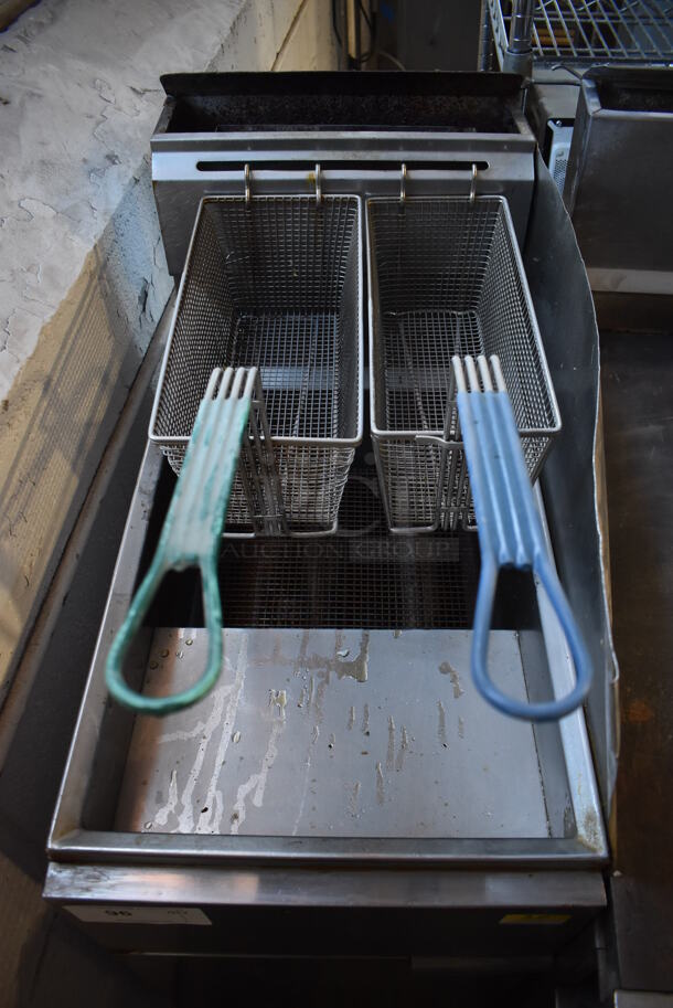 Stainless Steel Commercial Natural Gas Powered Floor Style Deep Fat Fryer w/ 2 Metal Fry Baskets and Right Side Splash Guard on Commercial Casters. 15.5x30x48 - Image 4 of 6