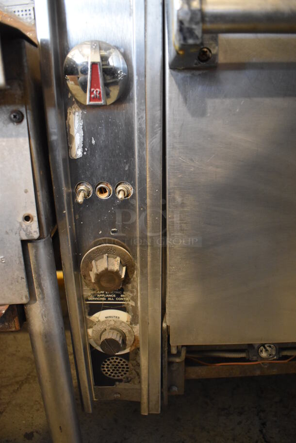 Jade Range Stainless Steel Commercial Natural Gas Powered Flat Top Griddle w/ Convection Oven and Back Splash on Commercial Casters. 36x36x48 - Image 6 of 8