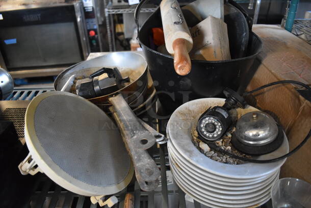 ALL ONE MONEY! Tier Lot of Various Items Including Ceramic Pasta Plates, Motor and Metal Skillets - Image 3 of 5