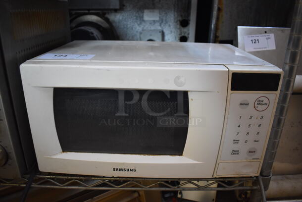 Samsung Metal Countertop Microwave Oven w/ Plate. 115 Volts, 1 Phase. 18x12x10