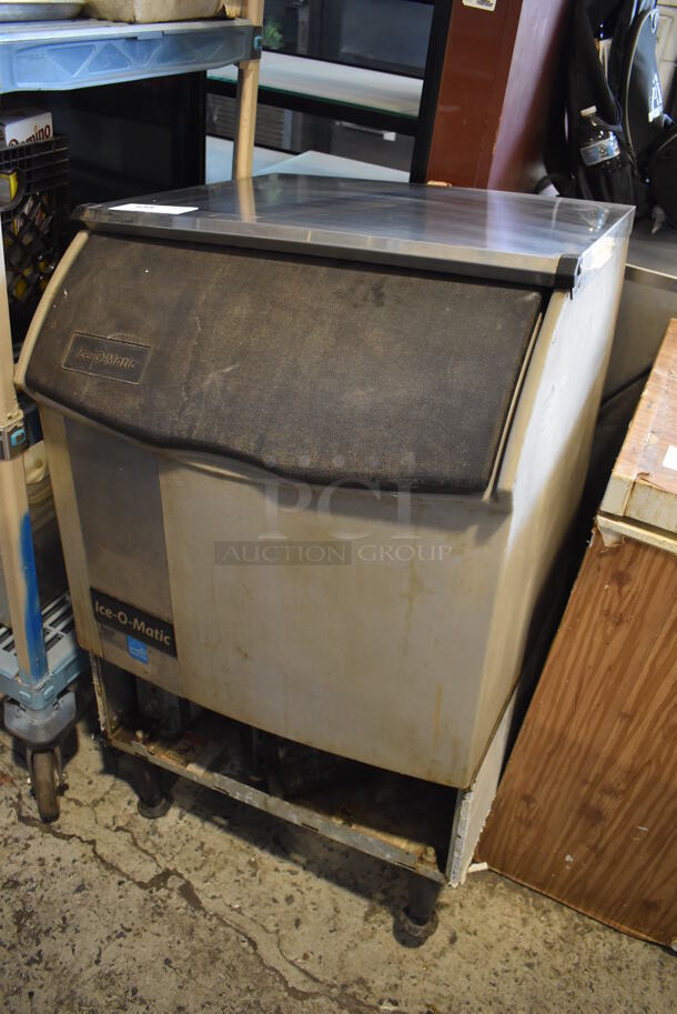 Ice O Matic ICEU220FA2 Metal Commercial Self Contained Undercounter Ice Machine. 115 Volts, 1 Phase. 25x25x39 - Image 2 of 6