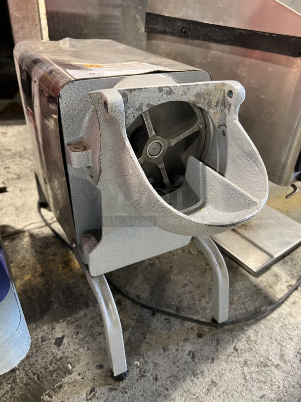 Fleetwood Skyfood RQ-150 Metal Commercial Countertop Power Shredder. 110 Volts, 1 Phase. 9x19x16. Tested and Working! - Image 8 of 10