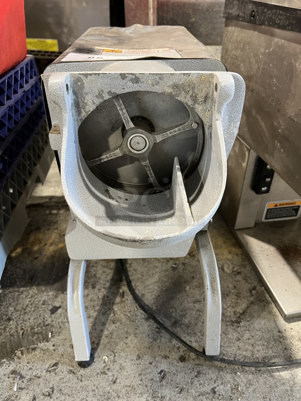 Fleetwood Skyfood RQ-150 Metal Commercial Countertop Power Shredder. 110 Volts, 1 Phase. 9x19x16. Tested and Working! - Image 10 of 10