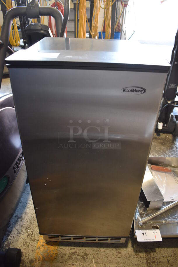 BRAND NEW SCRATCH AND DENT! KoolMore BIM75-BS Stainless Steel Commercial Self Contained Undercounter Ice Machine. 115 Volts, 1 Phase. 15x18x33