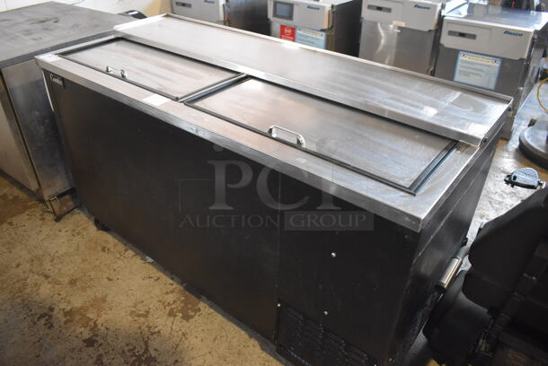 Continental CBC64 Stainless Steel Commercial Bottled Back Bar Cooler w/ 2 Sliding Lids on Commercial Casters. 115 Volts, 1 Phase. 64x28x38.5. Tested and Powers On But Does Not Get Cold - Image 3 of 7