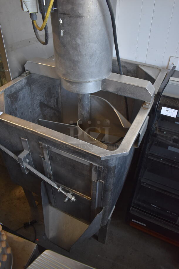 Metal Commercial Floor Style Mixer w/ Leeson SM4Series 174658.00 Flux Vector. 240 Volts, 3 Phase. 38x58x88 - Image 2 of 10