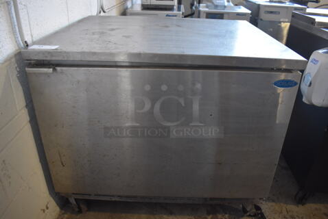 Norlake UF111SMS/0-100 Stainless Steel Commercial Single Door Undercounter Cooler on Commercial Casters. 115 Volts, 1 Phase. 40x34x35.5. Tested and Working!