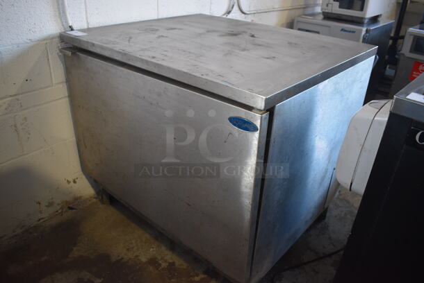 Norlake UF111SMS/0-100 Stainless Steel Commercial Single Door Undercounter Cooler on Commercial Casters. 115 Volts, 1 Phase. 40x34x35.5. Tested and Working! - Image 2 of 5