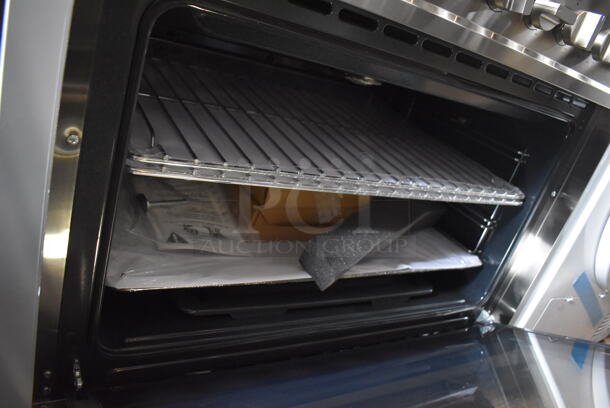 BRAND NEW SCRATCH AND DENT! KoolMore KM-FR36GL-SS Stainless Steel Commercial Gas Powered 5 Burner Range w/ Oven. 35x22x30 - Image 4 of 9