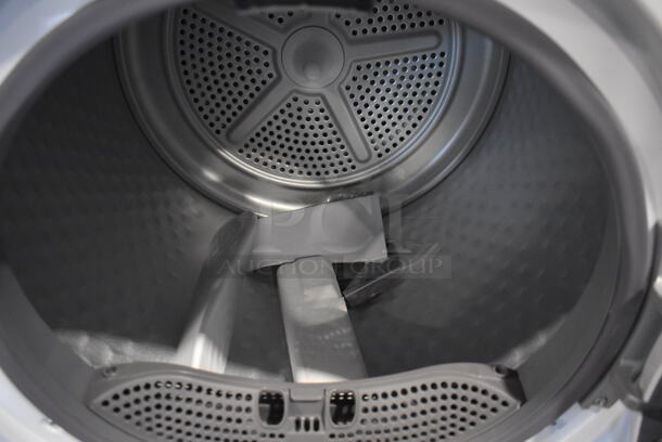 BRAND NEW SCRATCH AND DENT! KoolMore FLD-5CWHP Metal Front Load Dryer. 120/240 Volts, 1 Phase.  - Image 4 of 6