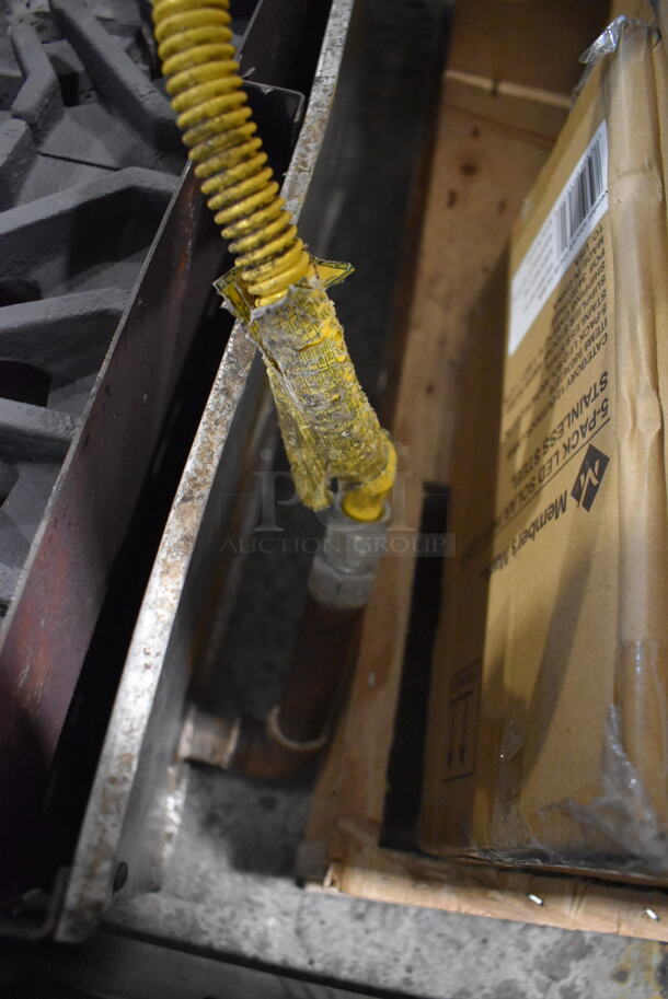 Wolf Regency Stainless Steel Commercial Countertop Natural Gas Powered 4 Burner Range. 24x32x10 - Image 4 of 6