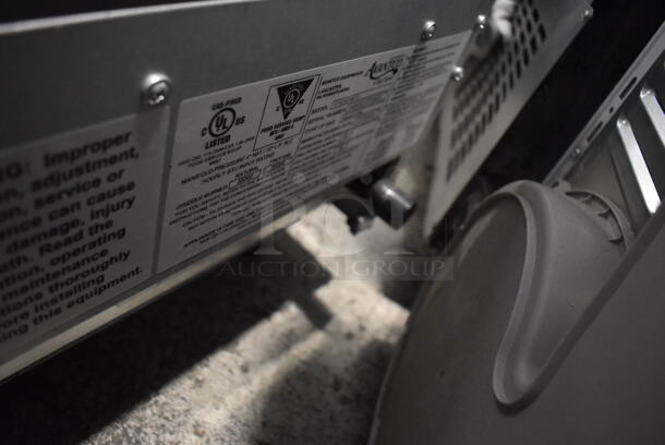 BRAND NEW SCRATCH AND DENT! Avantco 177CAG Stainless Steel Commercial Countertop Gas Powered Flat Top Griddle. 48x30x12 - Image 5 of 5