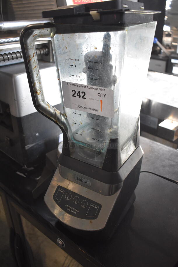 Ninja Metal Countertop Blender w/ Poly Pitcher. 6x7x17. Tested and Does Not Power On - Image 1 of 3