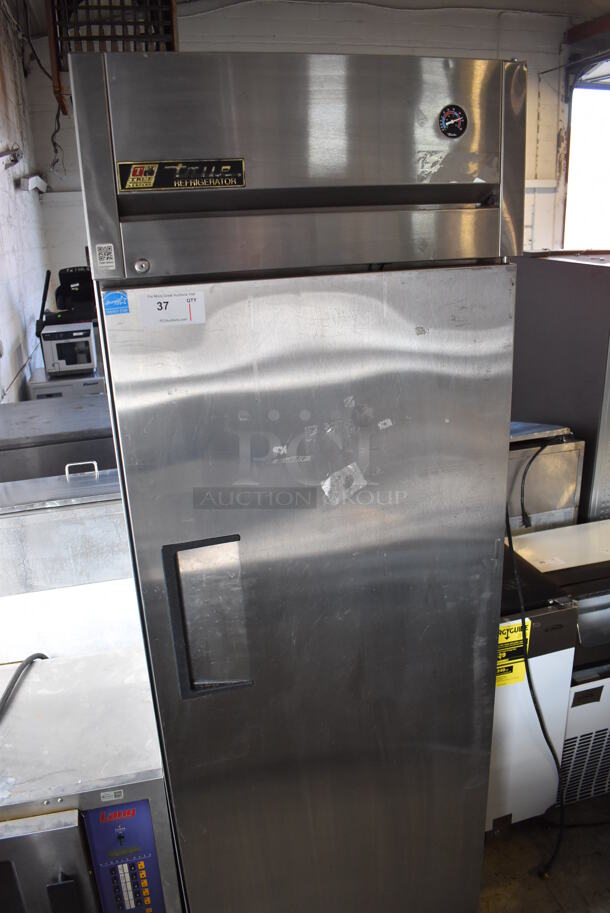 2012 True TG1R-1S ENERGY STAR Stainless Steel Commercial Single Door Reach In Cooler w/ Poly Coated Racks on Commercial Casters. 115 Volts, 1 Phase. 29x35x83. Tested and Working! - Image 3 of 6