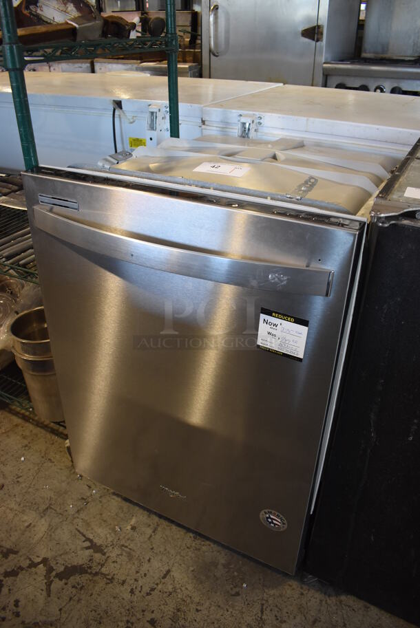 BRAND NEW SCRATCH AND DENT! Whirlpool WDT705PAKZ 0 Stainless Steel Commercial Undercounter Dishwasher. 120 Volts, 1 Phase. 24x26x35 - Image 3 of 6