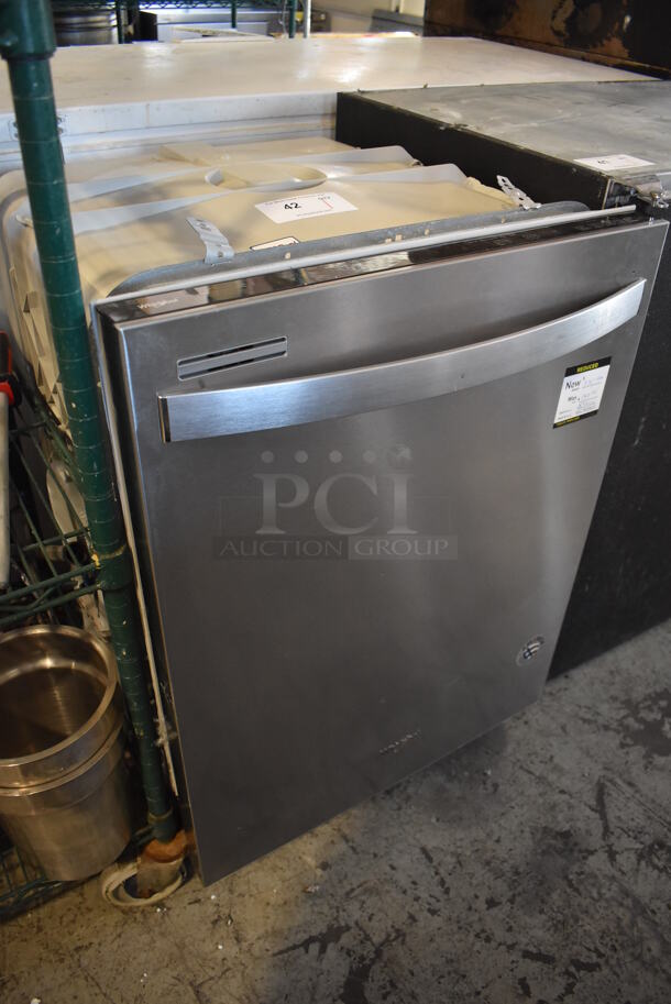 BRAND NEW SCRATCH AND DENT! Whirlpool WDT705PAKZ 0 Stainless Steel Commercial Undercounter Dishwasher. 120 Volts, 1 Phase. 24x26x35 - Image 4 of 6