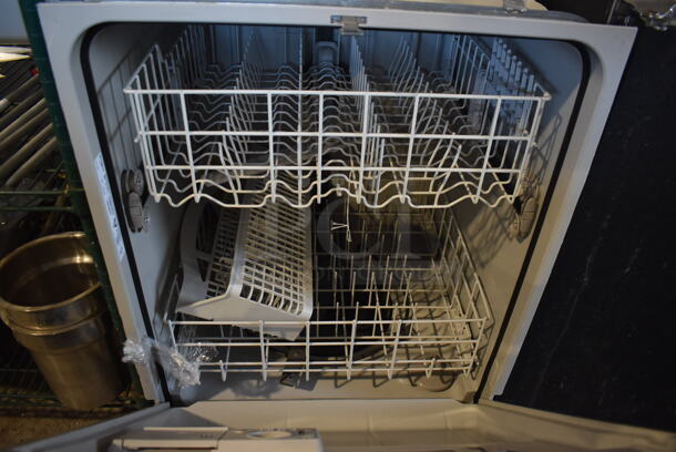 BRAND NEW SCRATCH AND DENT! Whirlpool WDT705PAKZ 0 Stainless Steel Commercial Undercounter Dishwasher. 120 Volts, 1 Phase. 24x26x35 - Image 5 of 6