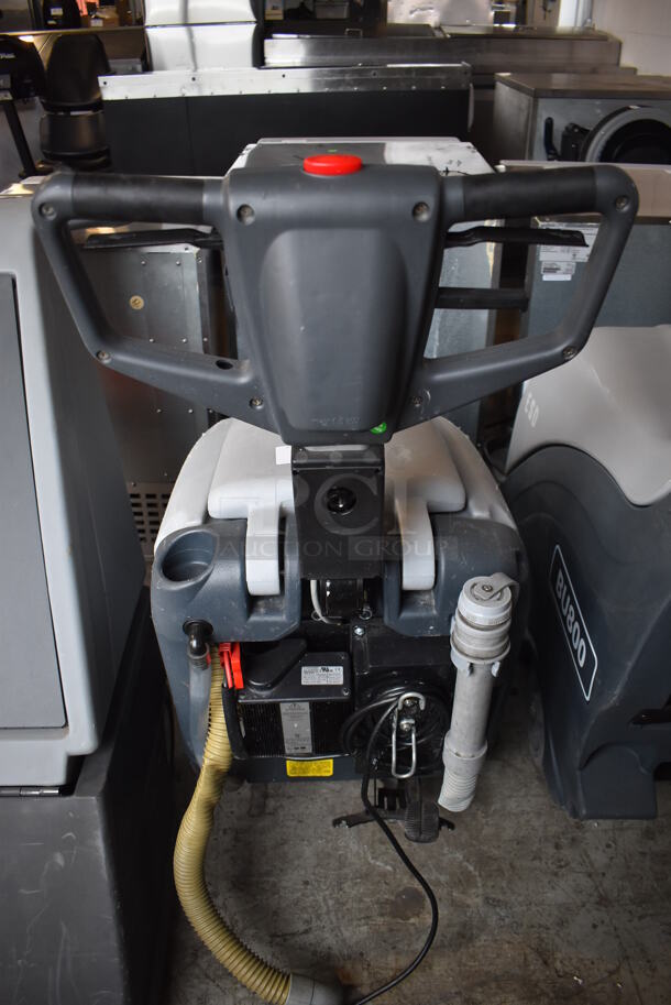 Nilfisk Advance SC400 Metal Floor Style Floor Cleaning Machine. 115 Volts, 1 Phase. 20x43x44. Tested and Powers On - Image 4 of 6