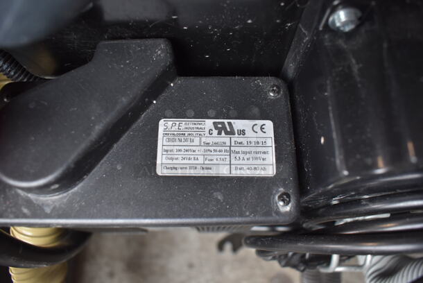 Nilfisk Advance SC400 Metal Floor Style Floor Cleaning Machine. 115 Volts, 1 Phase. 20x43x44. Tested and Powers On - Image 5 of 6