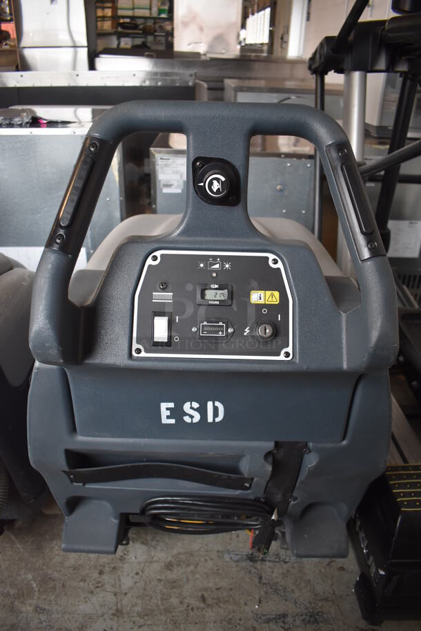 Nilfisk Advance Metal Floor Style Floor Cleaning Machine. 115 Volts, 1 Phase. 24x50x42. Tested and Powers On - Image 6 of 7