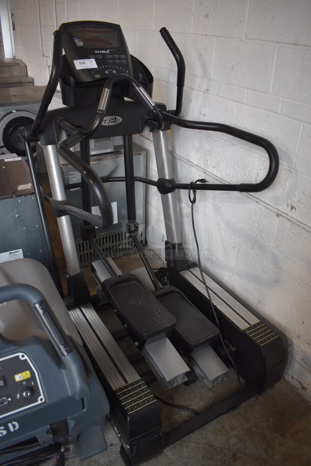 True TS1 Metal Commercial Floor Style Stepper Machine. 115 Volts, 1 Phase. 34x58x68. Tested and Does Not Power On - Image 2 of 7