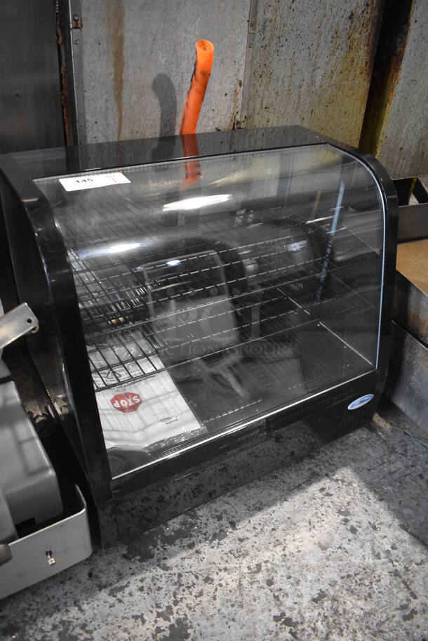BRAND NEW SCRATCH AND DENT! KoolMore CDC-3C-BK Metal Commercial Countertop Display Case Merchandiser. 110-120 Volts, 1 Phase. 27x18x26.5. Tested and Powers On But Does Not Get Cold - Image 2 of 5