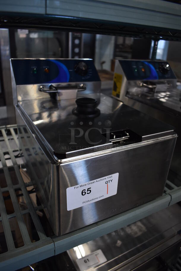 BRAND NEW SCRATCH AND DENT! 2022 Hoocoo FRY-10L Stainless Steel Commercial Countertop Electric Powered Fryer w/ Fry Basket and Lid. 120 Volts, 1 Phase. 11x17x12 - Image 6 of 8