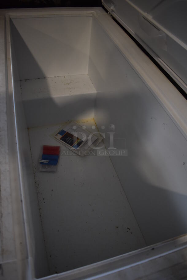 Frigidaire Metal Chest Freezer. 61.5x29x36. Tested and Working! - Image 5 of 5