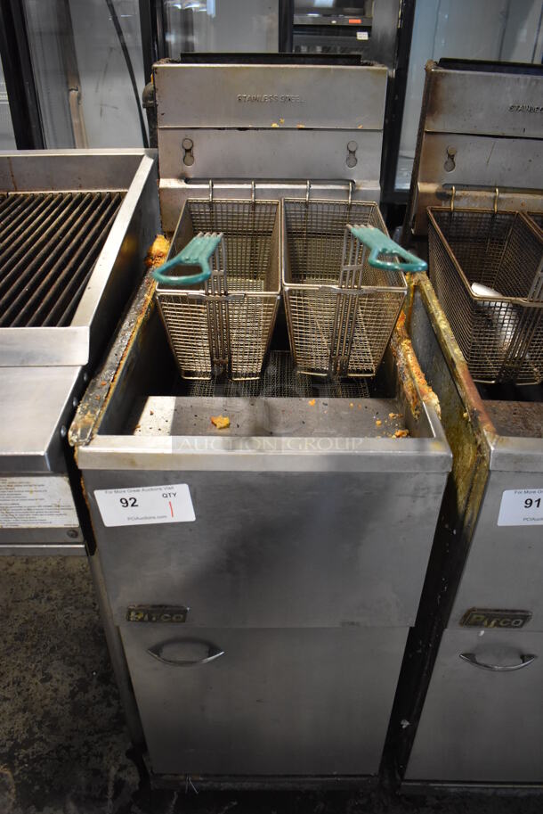 Pitco Frialator SG14 Stainless Steel Commercial Floor Style Natural Gas Powered Deep Fat Fryer w/ 2 Metal Fry Baskets. 122,000 BTU. 15.5x34x48