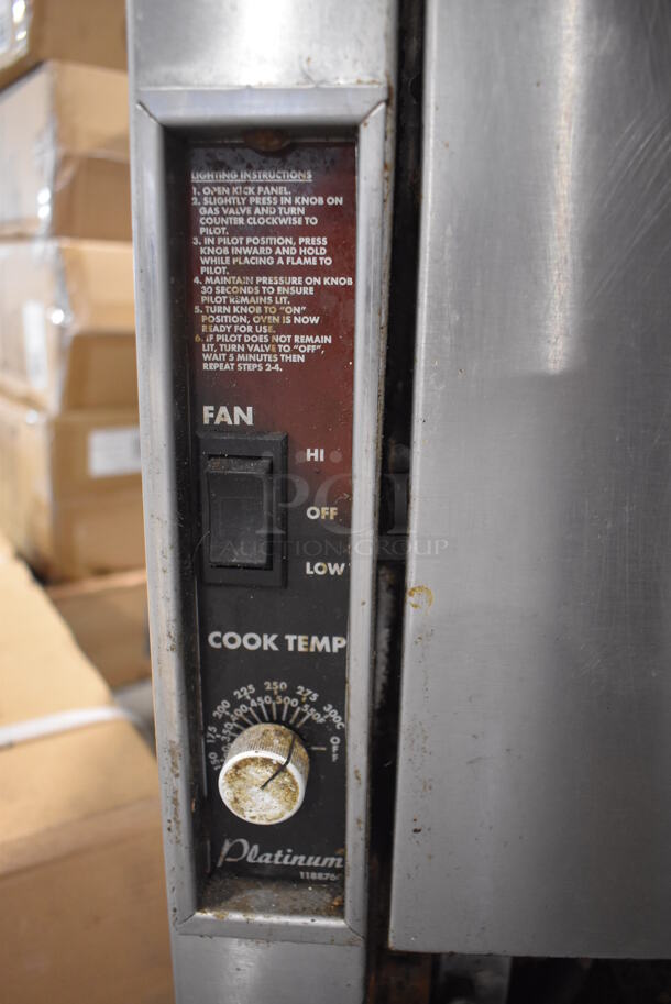 Southbend P32A-XX Stainless Steel Commercial Natural Gas Powered 4 Burner Range w/ Convection Oven and Back Splash on Commercial Casters. 45,000 BTU. 32x38x60.5 - Image 7 of 8