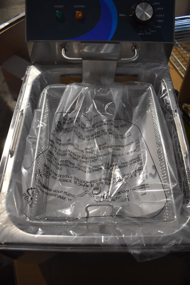 BRAND NEW SCRATCH AND DENT! 2022 Hoocoo FRY-10L Stainless Steel Commercial Countertop Electric Powered Fryer w/ Fry Basket and Lid. 120 Volts, 1 Phase. 11x17x12 - Image 5 of 7
