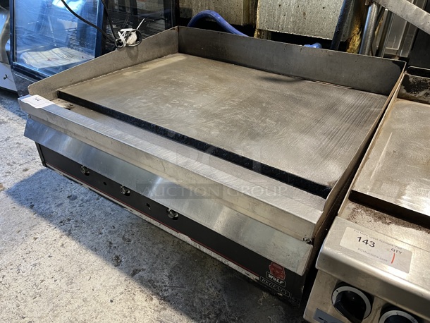 Wolf Stainless Steel Commercial Countertop Natural Gas Powered Flat Top Griddle. Comes w/ Gas Hose. 36x30x19