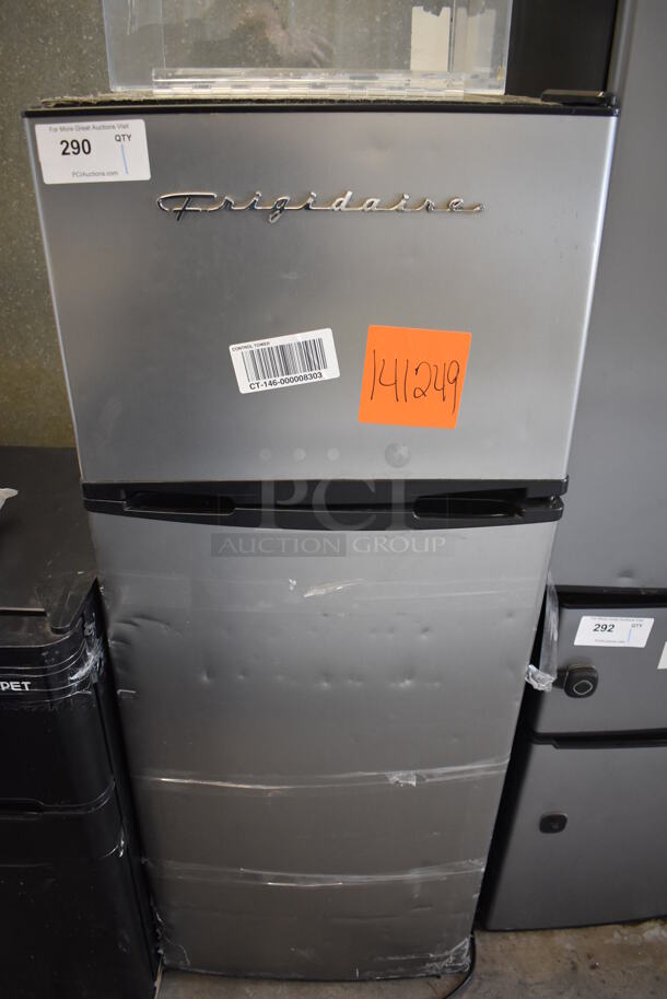 Frigidaire EFR749 Metal Cooler Freezer Combo Unit. 115 Volts, 1 Phase. 21.5x21x54.5. Tested and Powers On But Does Not Get Cold - Image 1 of 7