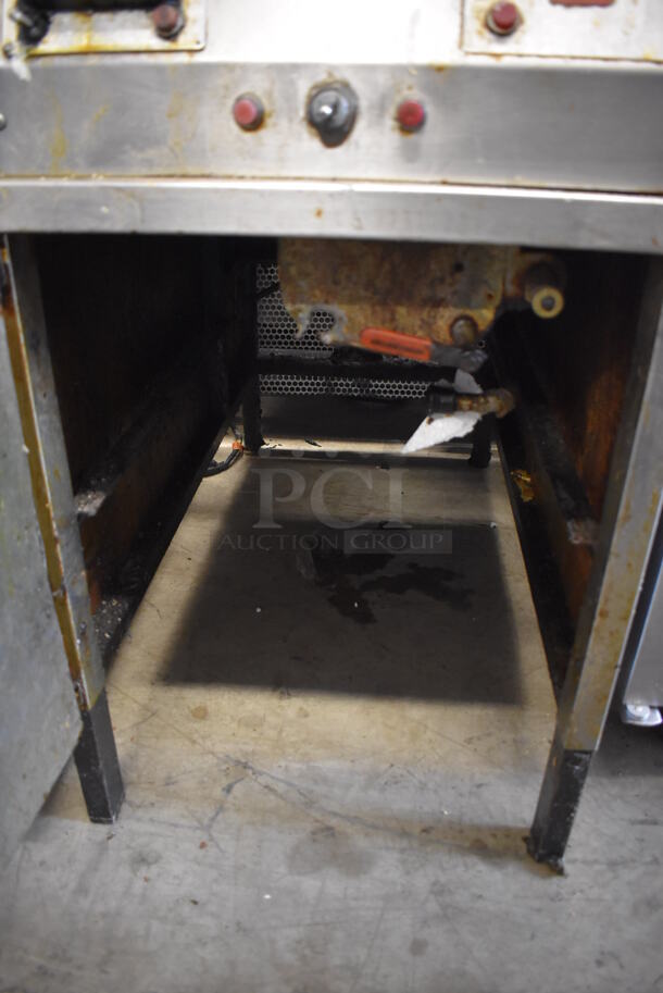 Stainless Steel Commercial Floor Style Electric Powered Pressure Fryer. 208 Volts, 3 Phase. 18x36x40 - Image 5 of 7