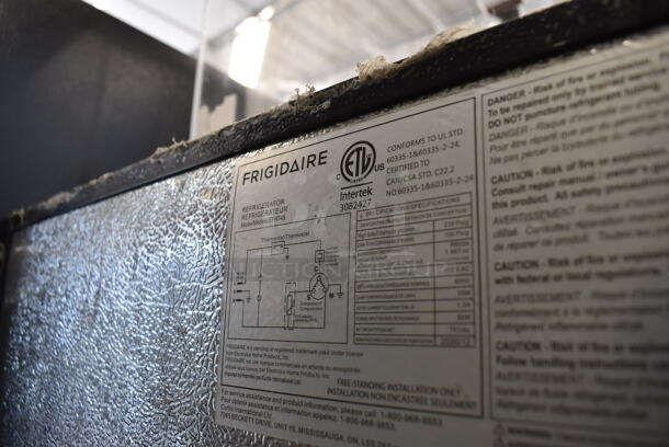 Frigidaire EFR749 Metal Cooler Freezer Combo Unit. 115 Volts, 1 Phase. 21.5x21x54.5. Tested and Powers On But Does Not Get Cold - Image 7 of 7
