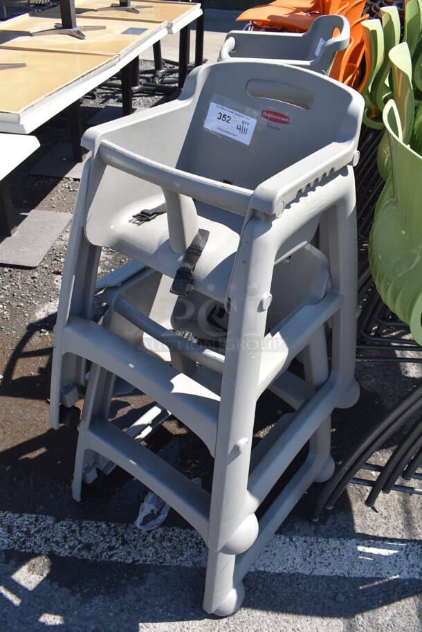2 Rubbermaid Gray Poly High Chairs on Casters. 22x22x30. 2 Times Your Bid! - Image 2 of 4