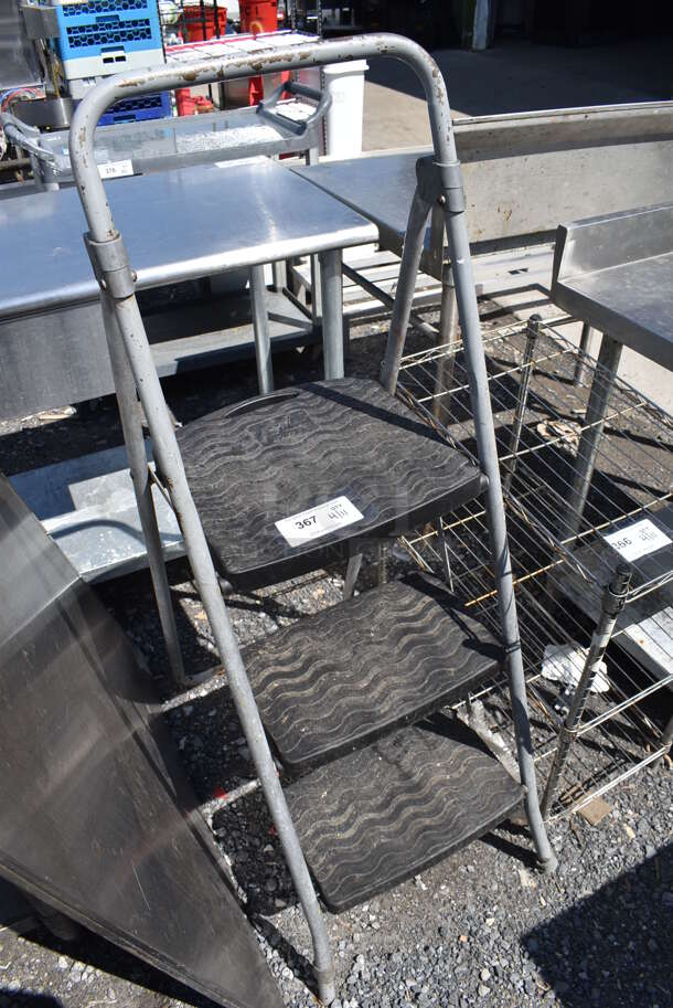 Metal 3 Step Ladder. 17x14x53 - Image 2 of 3