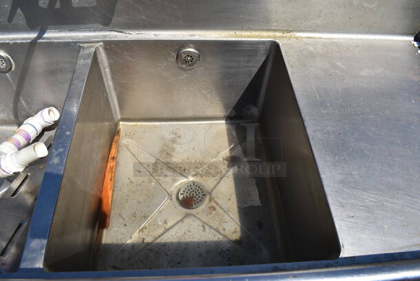 Stainless Steel Commercial 3 Bay Power Soak Sink w/ 2 Faucets, Handles and Spray Nozzle Attachment. 102x30x48. Bays 20x24x14 - Image 5 of 7