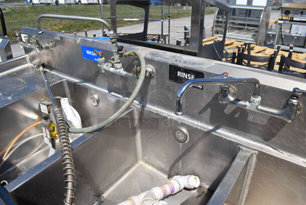Stainless Steel Commercial 3 Bay Power Soak Sink w/ 2 Faucets, Handles and Spray Nozzle Attachment. 102x30x48. Bays 20x24x14 - Image 7 of 7