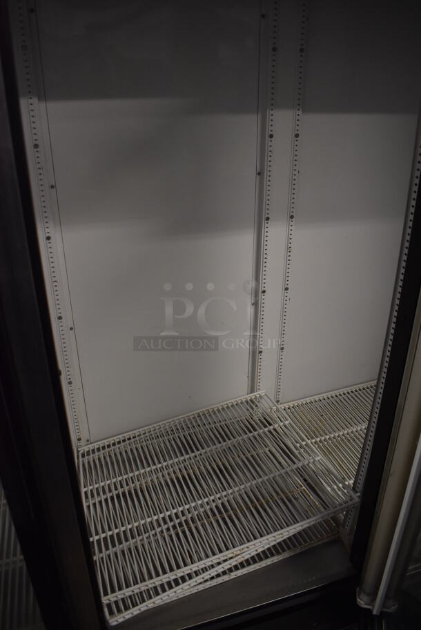 2013 True GDM-72 ENERGY STAR Metal Commercial 3 Door Reach In Cooler Merchandiser. 115/208-230 Volts, 1 Phase. 77x32x78 - Image 5 of 6