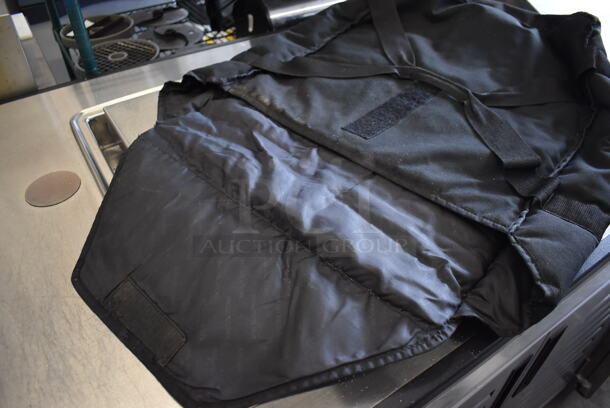Black Insulated Food Carrying Bag. 24x27x6 - Image 4 of 5