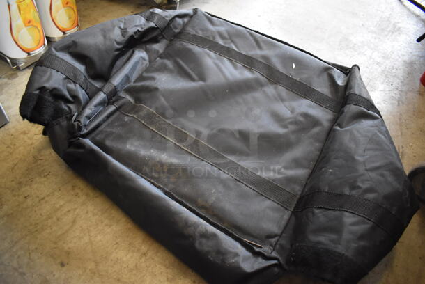 Black Insulated Food Carrying Bag. 38x26x16 - Image 2 of 4