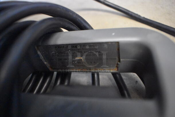 Robot Coupe CMP 400 V.V Metal Commercial Immersion Blender. 120 Volts, 1 Phase. 3.5x2.5x30. Tested and Working! - Image 6 of 6