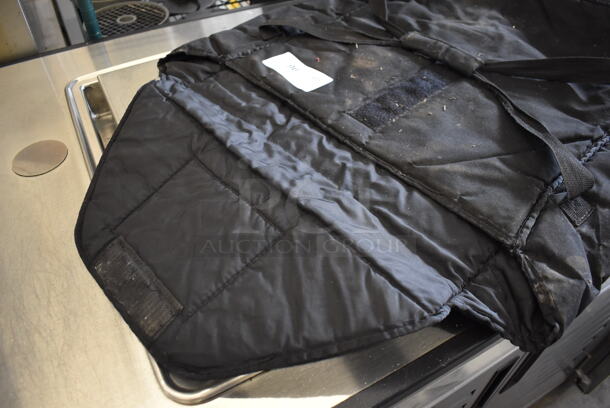Cambro Black Insulated Food Carrying Bag. 26x26x6 - Image 4 of 5
