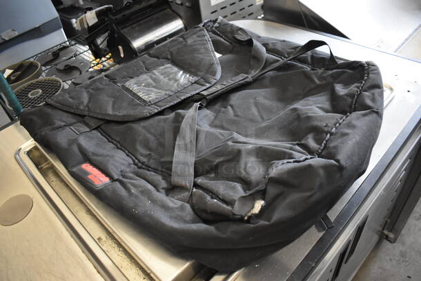 Cambro Black Insulated Food Carrying Bag. 26x26x6 - Image 3 of 6