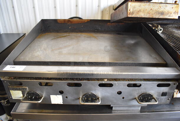 Vulcan Stainless Steel Commercial Countertop Natural Gas Powered Flat Top Griddle w/ Panini Press Lid and Thermostatic Controls. 36x36x18 - Image 3 of 6